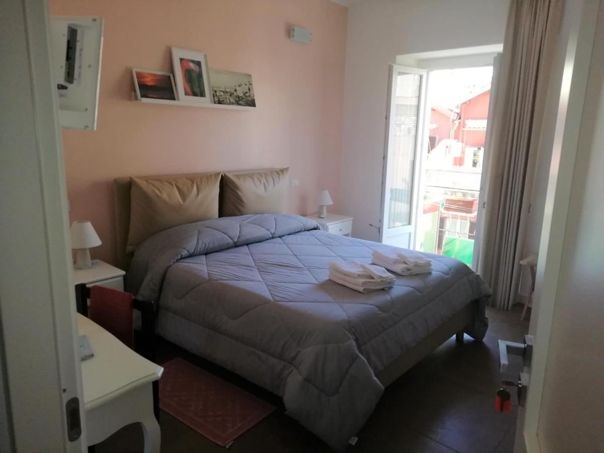 Bed & Breakfast B-karalis *
