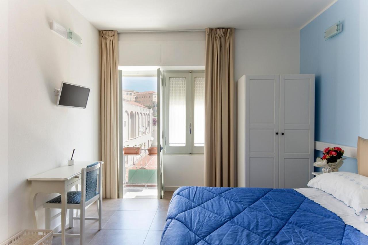 Bed & Breakfast B-karalis